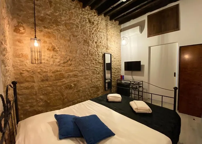 Jasmine Han/Misafirhane *