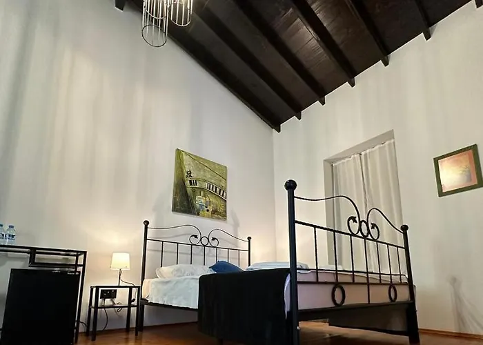 Han/Misafirhane Jasmine *