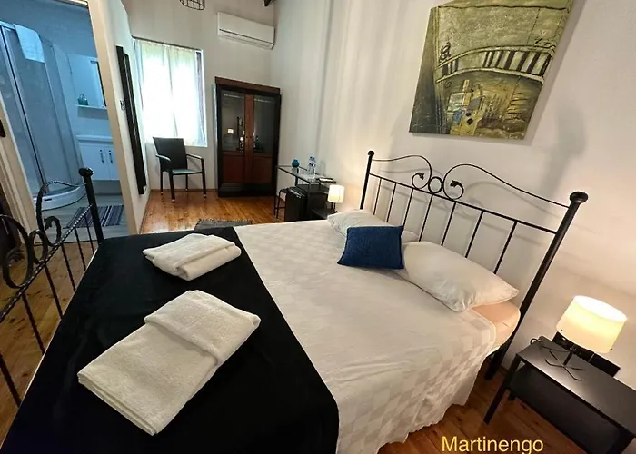 Jasmine Han/Misafirhane Gazimağusa